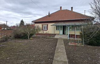 Eladó Családi ház