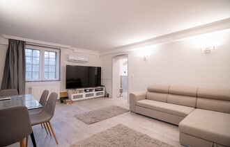 Eladó Téglaépítésű lakás