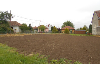 Eladó Telek