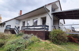 Kiadó Családi ház