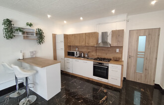 Eladó Téglaépítésű lakás