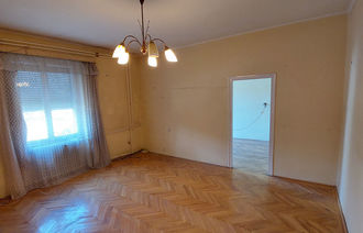 Eladó Társasházi lakás