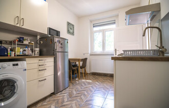 Eladó Téglaépítésű lakás