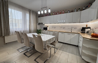 Eladó Társasházi lakás