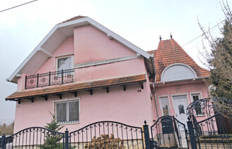 Kiadó Családi ház