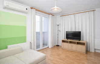 Eladó Társasházi lakás