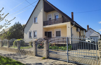 Eladó Családi ház