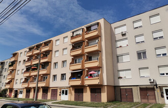 Kiadó Társasházi lakás