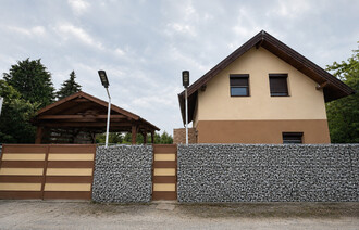Eladó Zárt kert
