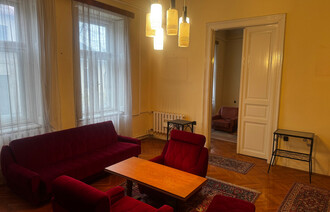 Eladó Társasházi lakás