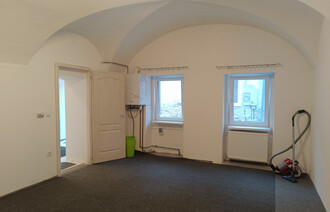 Eladó Társasházi lakás