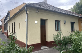 Eladó Téglaépítésű lakás