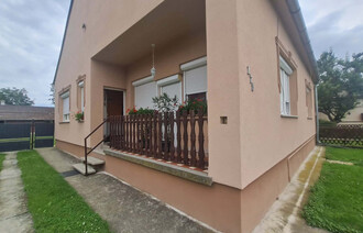 Eladó Családi ház