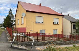 Eladó Családi ház