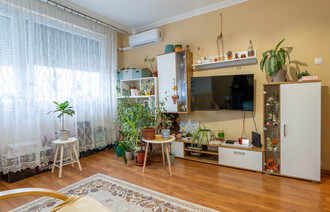 Eladó Társasházi lakás