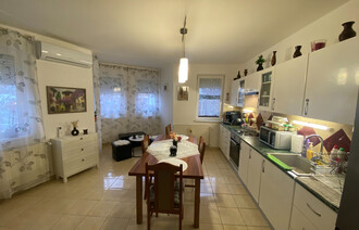 Eladó Társasházi lakás