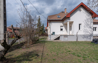 Eladó Házrész
