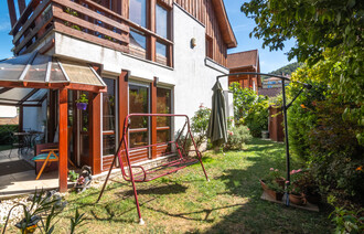 Eladó Téglaépítésű lakás