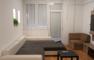 Eladó Téglaépítésű lakás