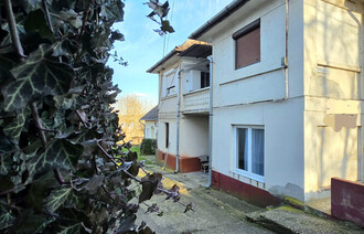 Eladó Téglaépítésű lakás