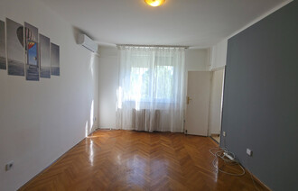 Eladó Társasházi lakás