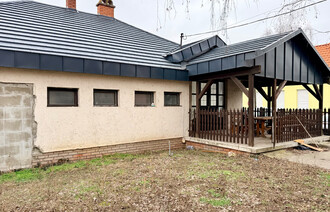 Eladó Üzleti ingatlan