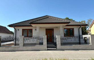Eladó Családi ház