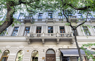 Eladó Téglaépítésű lakás