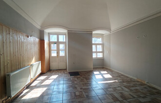 Eladó Üzlethelyiség