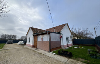 Eladó Családi ház