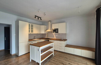 Eladó Társasházi lakás