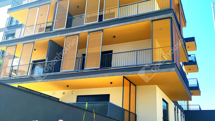 2. kép | Eladó Fedett gépkocsi parkoló / beálló, Komárno (#176625)