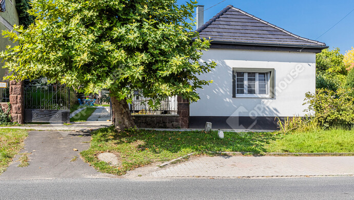 1. kép | Eladó Családi ház, Kőröshegy (#177036)