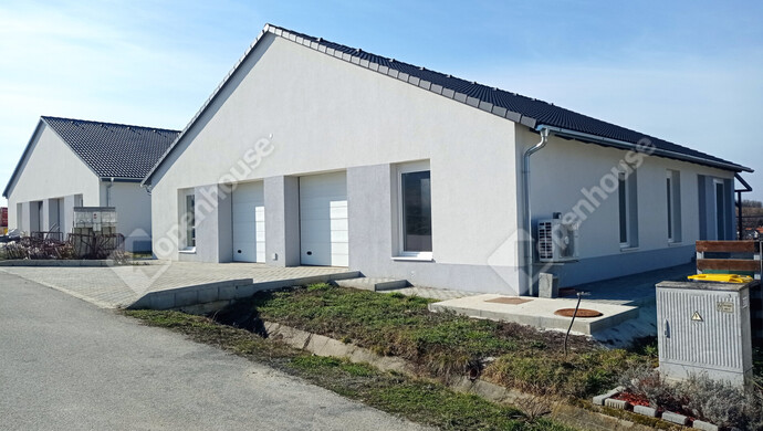 3. kép | Eladó Ikerház, Teskánd (#180298)