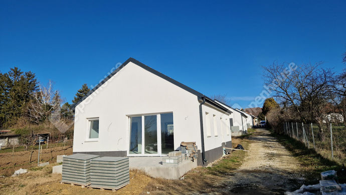 1. kép | Eladó Családi ház, Balatonszemes (#173333)