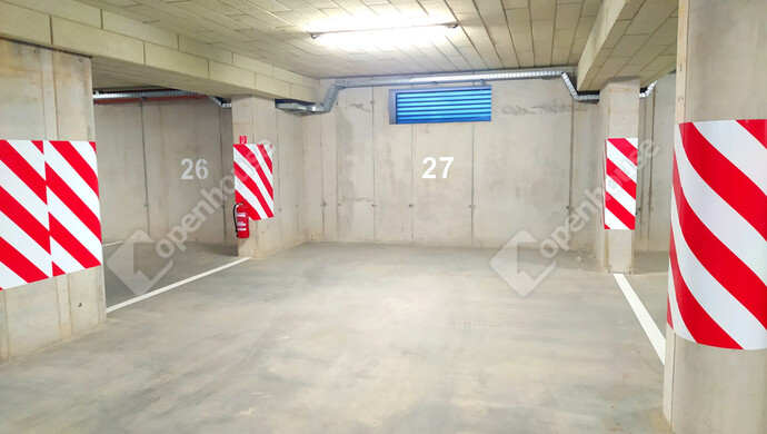1. kép | Eladó Fedett gépkocsi parkoló / beálló, Komárno (#176623)