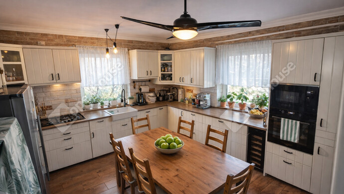 0. kép | Eladó Családi ház, Úrhida (#180187)