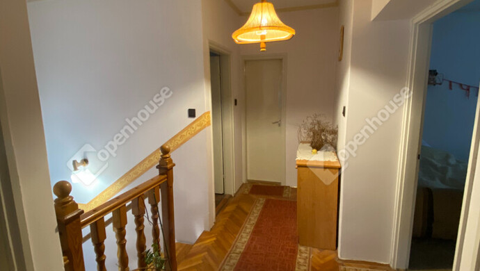 11. kép | Emeleti előtér | Eladó Családi ház, Csorna (#181203)