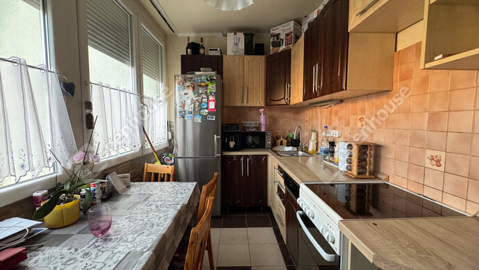 2. kép | Eladó Társasházi lakás, Sárvár (#180090)