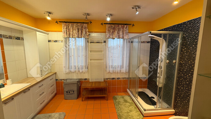 17. kép | Eladó Családi ház, Debrecen (#179971)