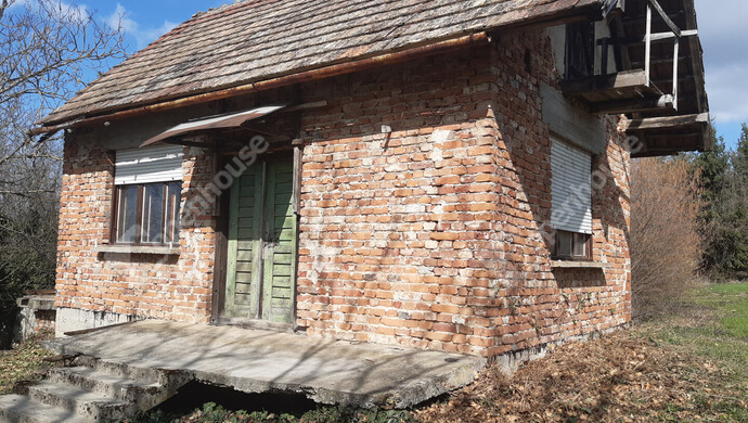 0. kép | Eladó Zárt kert, Sand (#180348)