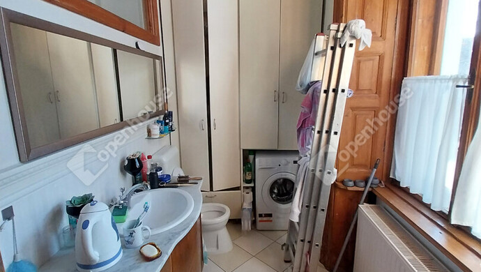 8. kép | Székesfehérvár történelmi belvárosában téglalakás Eladó! | Eladó Társasházi lakás, Székesfehérvár (#180663)