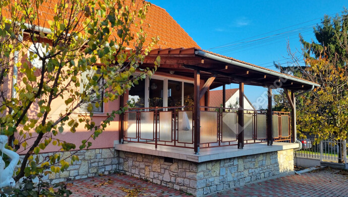 0. kép | Eladó Családi ház, Balatonakarattya (#178510)