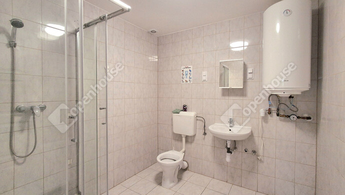 8. kép | Kiadó Társasházi lakás, Komárom (#179646)