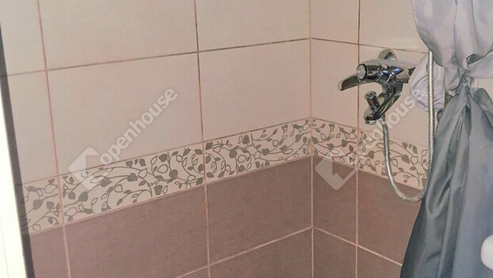 37. kép | Eladó Családi ház, Komárom (#178308)