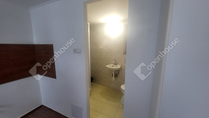 23. kép | Eladó Családi ház, Nyergesújfalu (#179164)