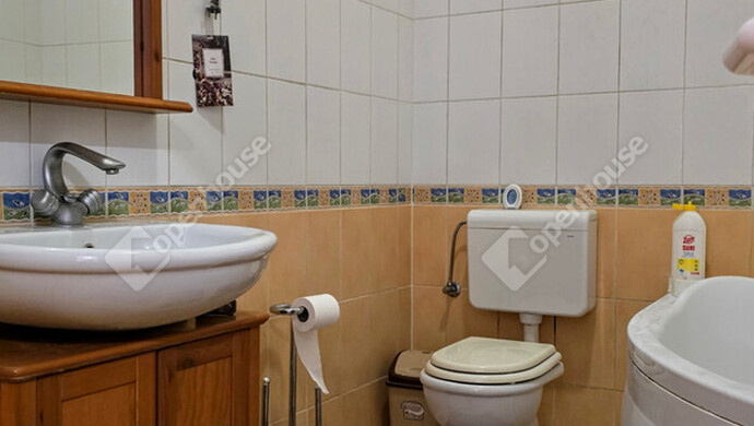 8. kép | Fürdőszoba | Eladó Társasházi lakás, Budapest VI. Ker. (#182672)