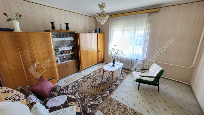 1. kép | Eladó Családi ház, Kács (#180415)