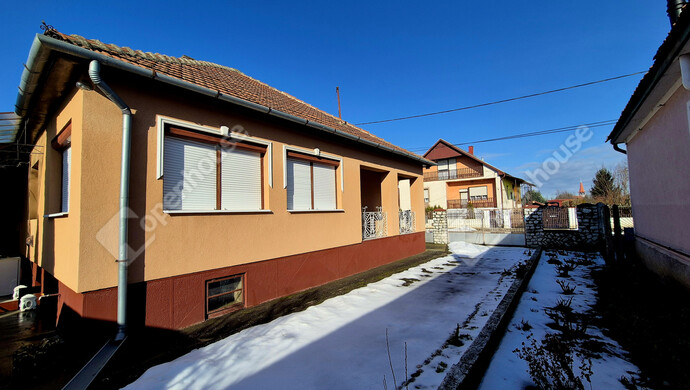 1. kép | Eladó Családi ház, Sajólád (#179579)