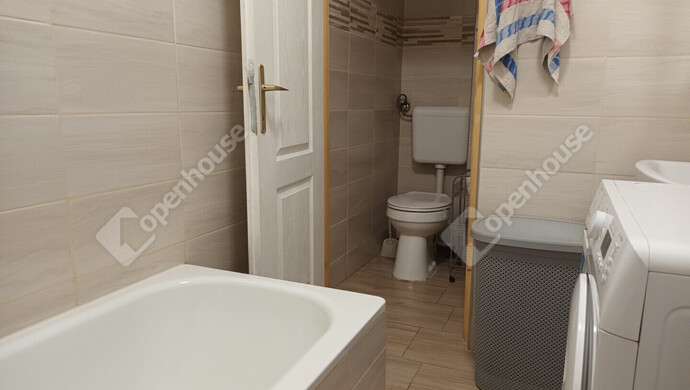 8. kép | Eladó Sorház, Almásfüzitő (#181279)